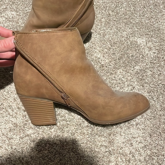 Express Booties - Picture 3 of 5